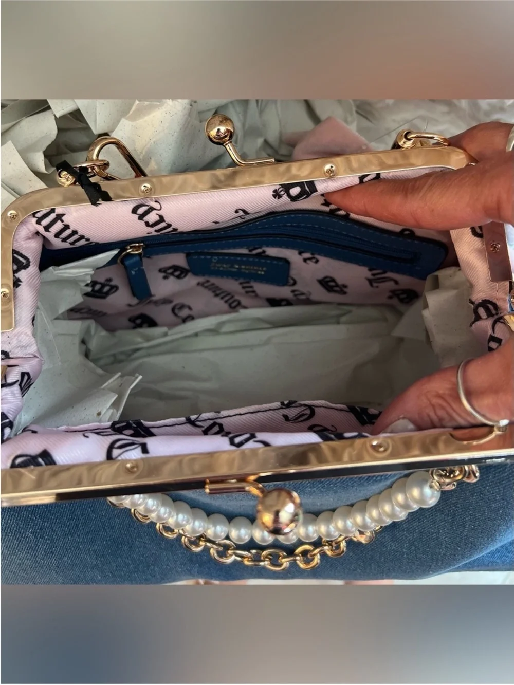 Juicy Couture denim kisslock bag with pink velvet bow & pearl chain charm. NWT - Picture 11 of 11